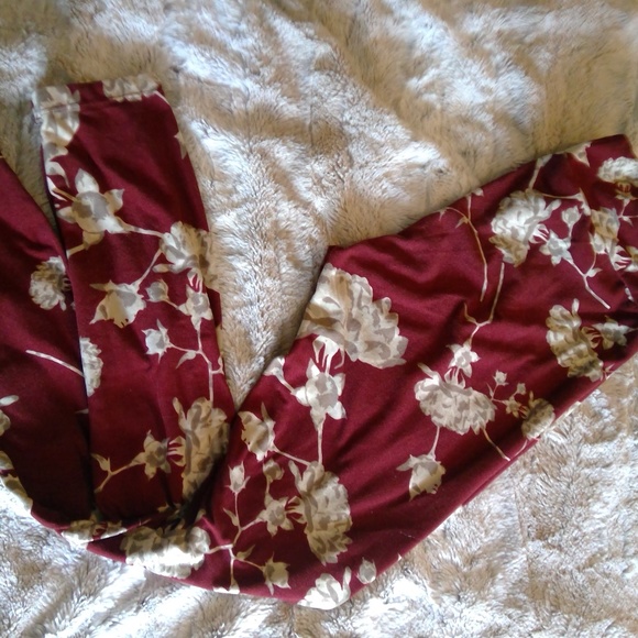 LuLaRoe Pants - LulaRoe OS Marroon Used Peonies Design